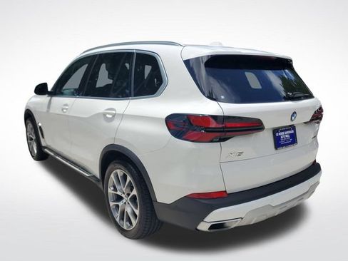 Used 2026 BMW X5 xDrive40i AWD/4WD image 2