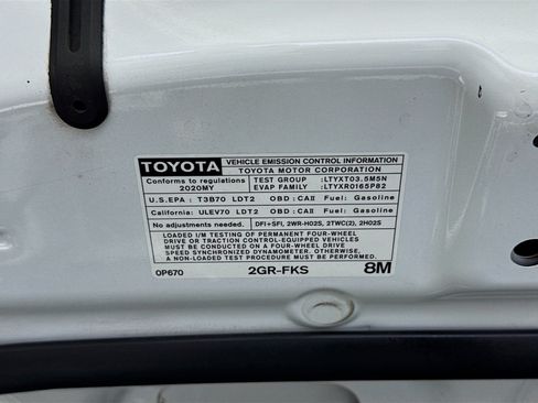 Used 2020 Toyota Tacoma TRD Off-Road w/ TRD Premium Off Road Package AWD/4WD image 20