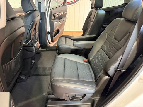 Used 2022 Kia Telluride SX w/ SX Prestige Package AWD/4WD image 23