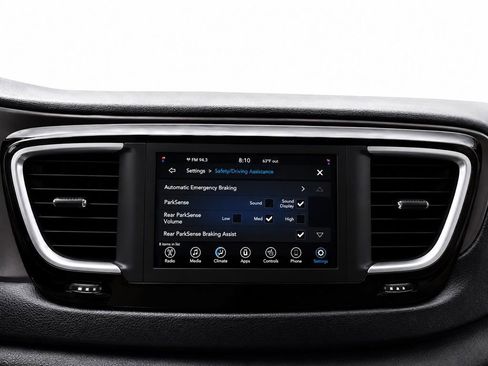Used 2021 Chrysler Voyager LX w/ Cold Weather Group FWD image 37