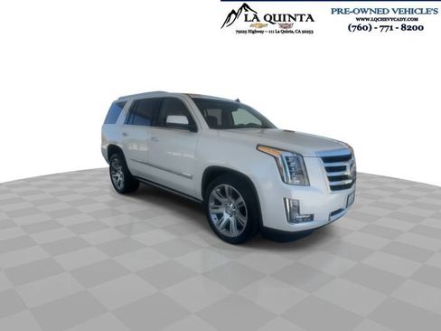 Used 2015 Cadillac Escalade Premium RWD image 2