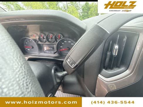Certified 2019 Chevrolet Silverado 1500 Custom Trail Boss w/ Custom Convenience Package AWD/4WD image 15