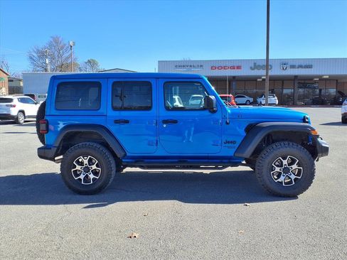 Used 2021 Jeep Wrangler Unlimited Sport w/ Sun And Sound Package image 19