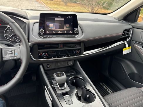 New 2026 Nissan Rogue SV image 18