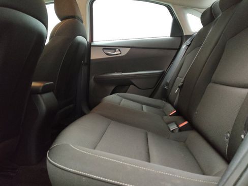 Used 2021 Kia Forte LXS FWD image 18