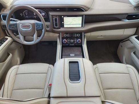 Used 2022 GMC Yukon XL Denali AWD/4WD image 29