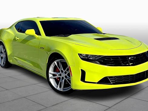Used 2021 Chevrolet Camaro LT w/ RS Package image 2