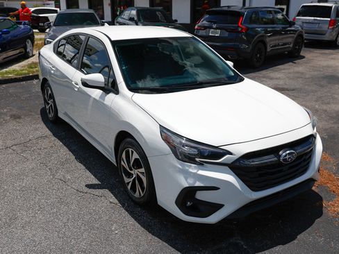 Used 2025 Subaru Legacy Premium AWD/4WD image 19