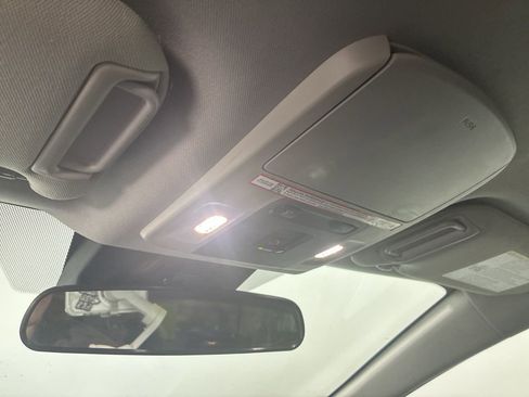 Used 2025 Toyota Camry Hybrid image 28