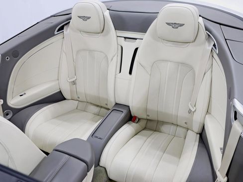 Used 2020 Bentley Continental GT image 35