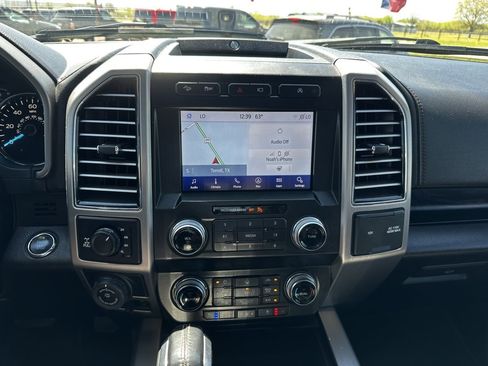 Used 2019 Ford F150 Platinum w/ Equipment Group 701A Luxury image 29