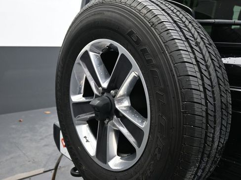 Used 2021 Jeep Wrangler Unlimited Sahara image 15