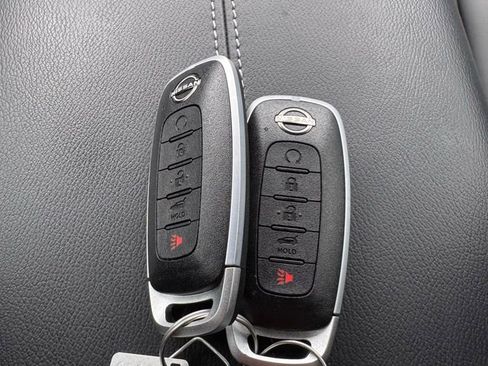 Used 2025 Nissan Murano SV AWD/4WD image 32