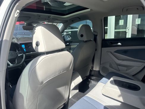 New 2026 Volkswagen Jetta SE image 21
