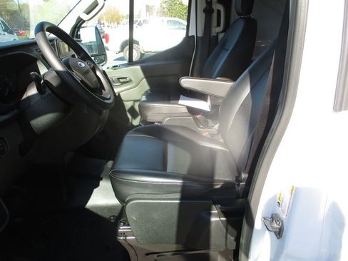 Used 2025 Ford Transit 150 Low Roof w/ Load Area Protection Package image 7