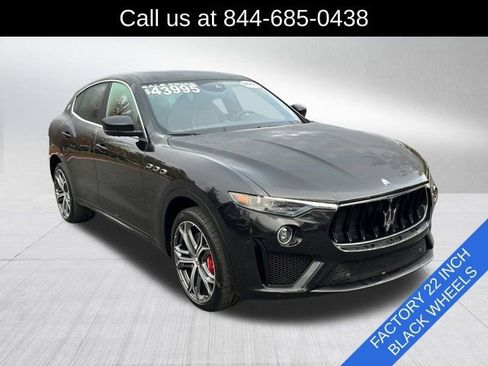 Used 2019 Maserati Levante GTS image 3