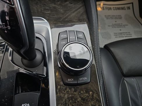 Used 2019 BMW 530e xDrive 530e xDrive iPerformance w/ Executive Package image 24