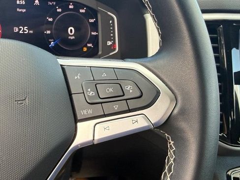 Used 2023 Volkswagen Atlas SE AWD/4WD image 15