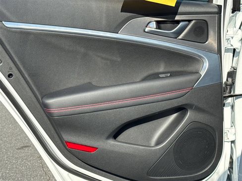 Used 2025 Genesis G70 3.3T Advanced image 21