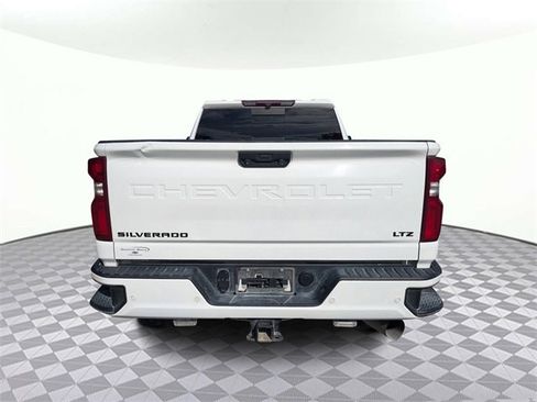 Used 2022 Chevrolet Silverado 2500 LTZ w/ LTZ Plus Package image 5
