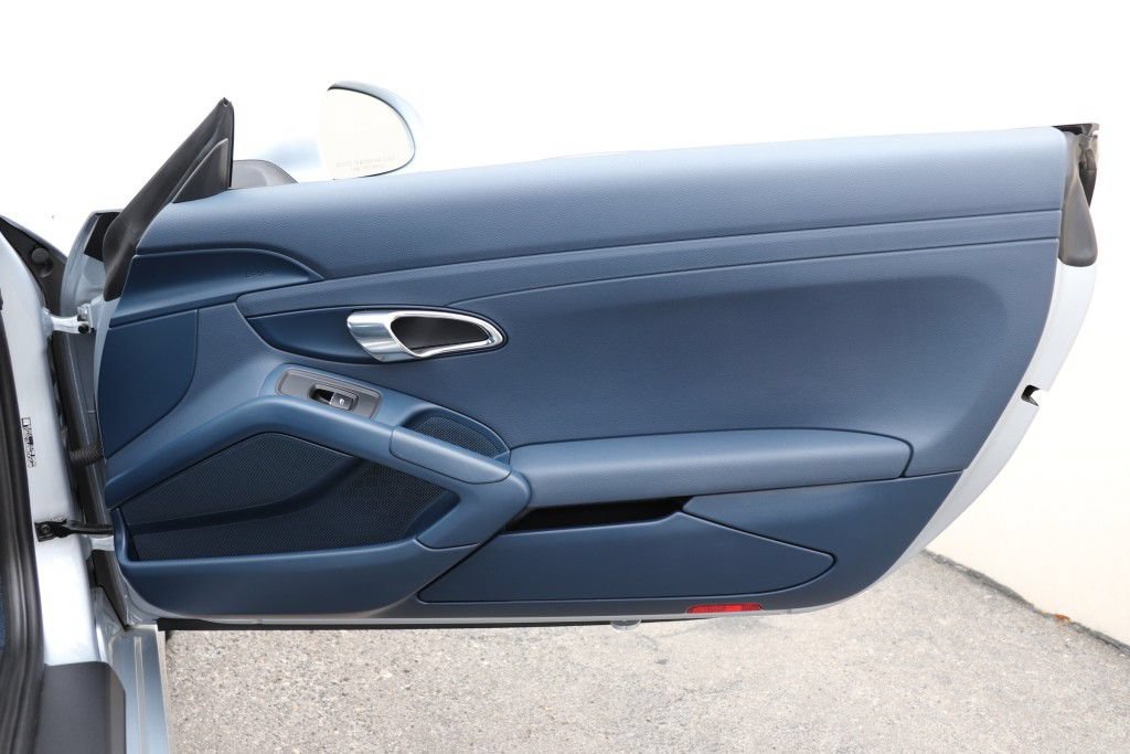 Used 2015 Porsche Boxster w/ Sport Chrono Package RWD image 40