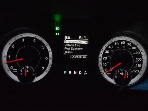 Used 2015 RAM 1500 Express w/ Black Ram 1500 Express Group AWD/4WD image 17
