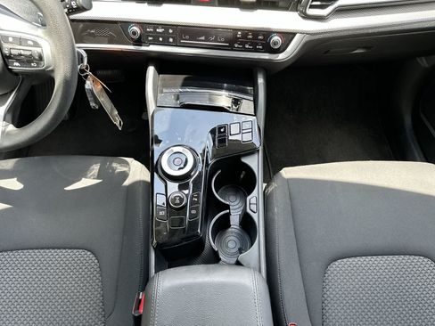 Used 2023 Kia Sportage LX AWD/4WD image 21