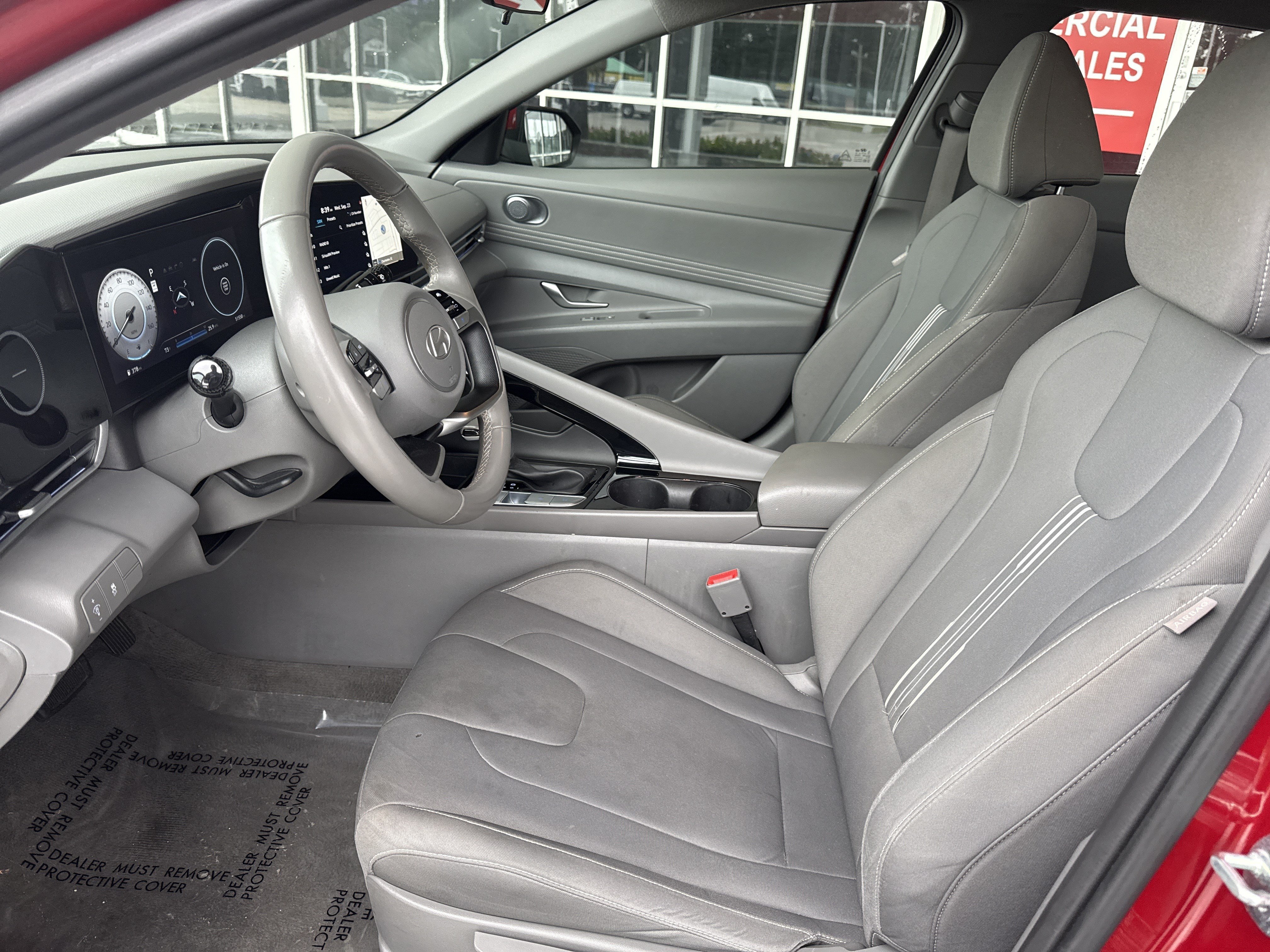 Used 2025 Hyundai Elantra SEL FWD image 15