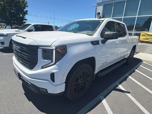 Used 2026 GMC Sierra 1500 Elevation AWD/4WD image 1