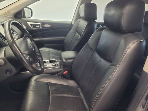 Used 2014 Nissan Pathfinder Platinum w/ Platinum Premium Package image 17