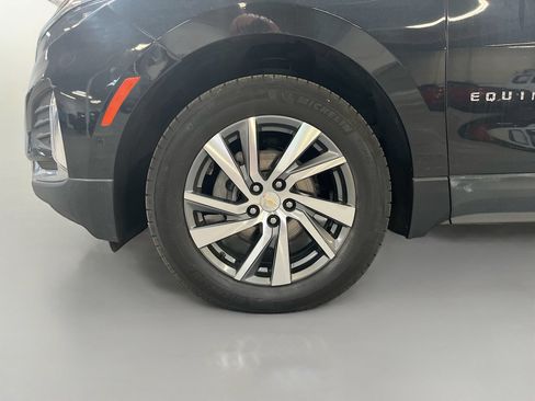 Used 2024 Chevrolet Equinox Premier AWD/4WD image 30