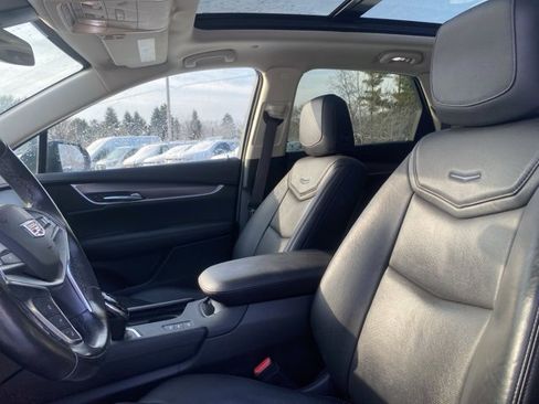 Used 2019 Cadillac XT5 Luxury image 11