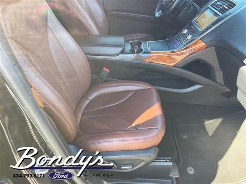 Used 2019 Lincoln Nautilus Reserve image 18