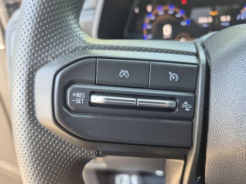 Certified 2025 Chevrolet Colorado Trail Boss AWD/4WD image 20