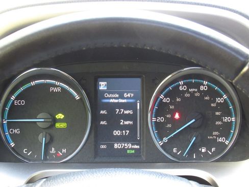 Used 2017 Toyota RAV4 XLE w/ Convenience Package AWD/4WD image 22