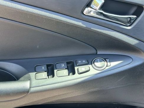 Used 2013 Hyundai Sonata SE FWD image 25