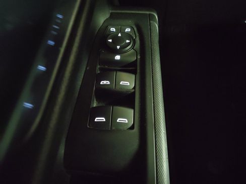 Used 2019 Chevrolet Silverado 1500 Custom w/ Custom Value Package image 27