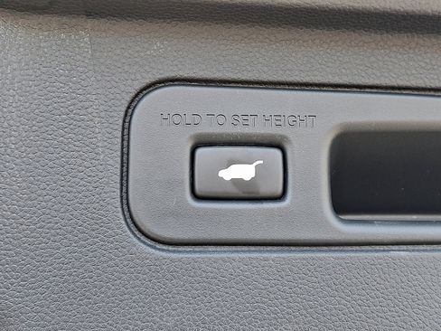 Used 2023 Honda Pilot Elite image 29