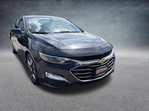 Used 2022 Chevrolet Malibu LT FWD image 4