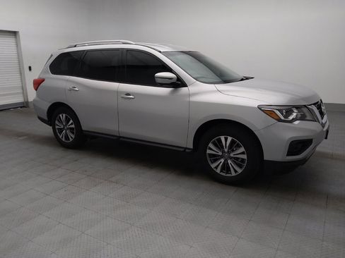 Used 2019 Nissan Pathfinder SL FWD image 11
