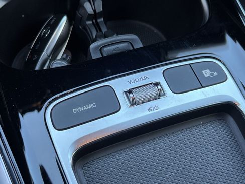 Certified 2026 Mercedes-Benz GLB 250 4MATIC image 40