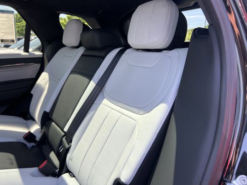 New 2026 Land Rover Range Rover Sport Dynamic SE AWD/4WD image 22