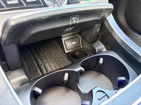 Used 2019 Mercedes-Benz E 300 image 17