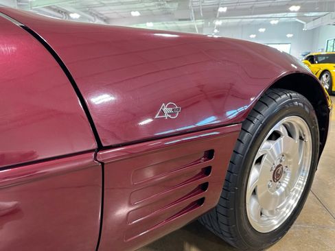 Used 1993 Chevrolet Corvette Convertible RWD image 27