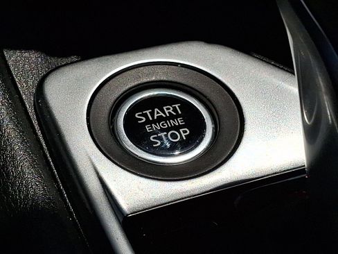 Used 2025 Nissan Sentra SR w/ Midnight Edition FWD image 22