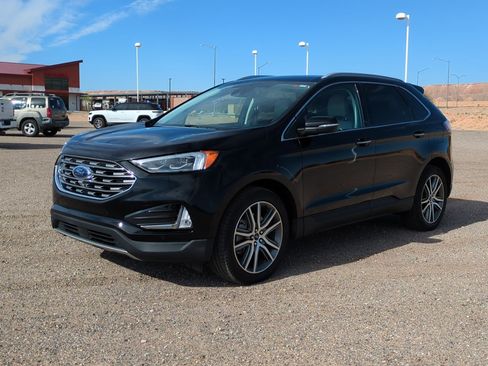 Used 2022 Ford Edge Titanium w/ Equipment Group 301A image 7