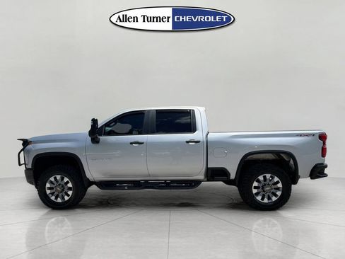 Used 2023 Chevrolet Silverado 2500 Custom w/ Custom Convenience Package AWD/4WD image 6