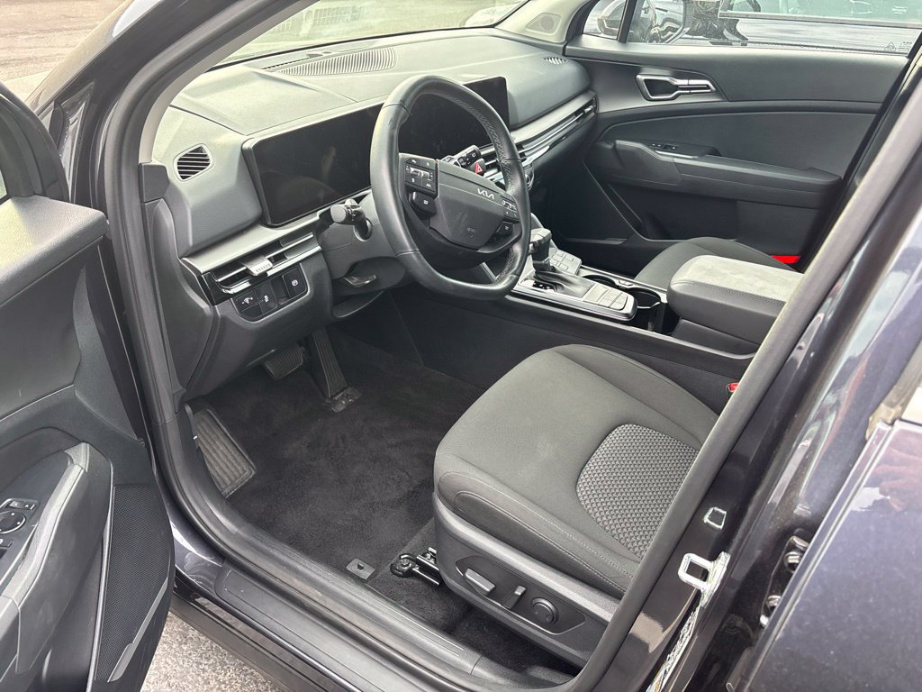 Used 2026 Kia Sportage LX w/ LX Convenience Package AWD/4WD image 5