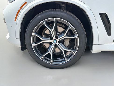 Used 2023 BMW X5 sDrive40i w/ M Sport Package RWD image 42