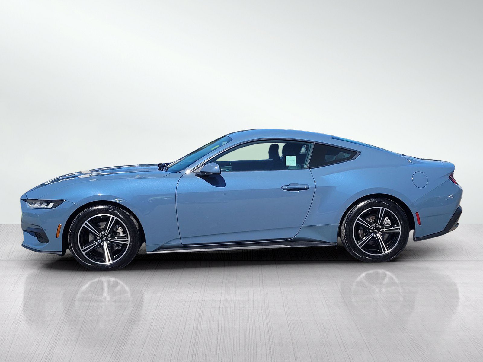 Used 2024 Ford Mustang Coupe RWD image 7